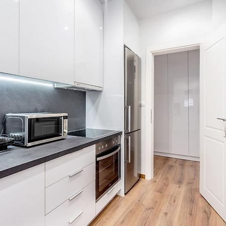 Modernised Athenian Apartment /W 2Br & 2Ba Luaran gambar