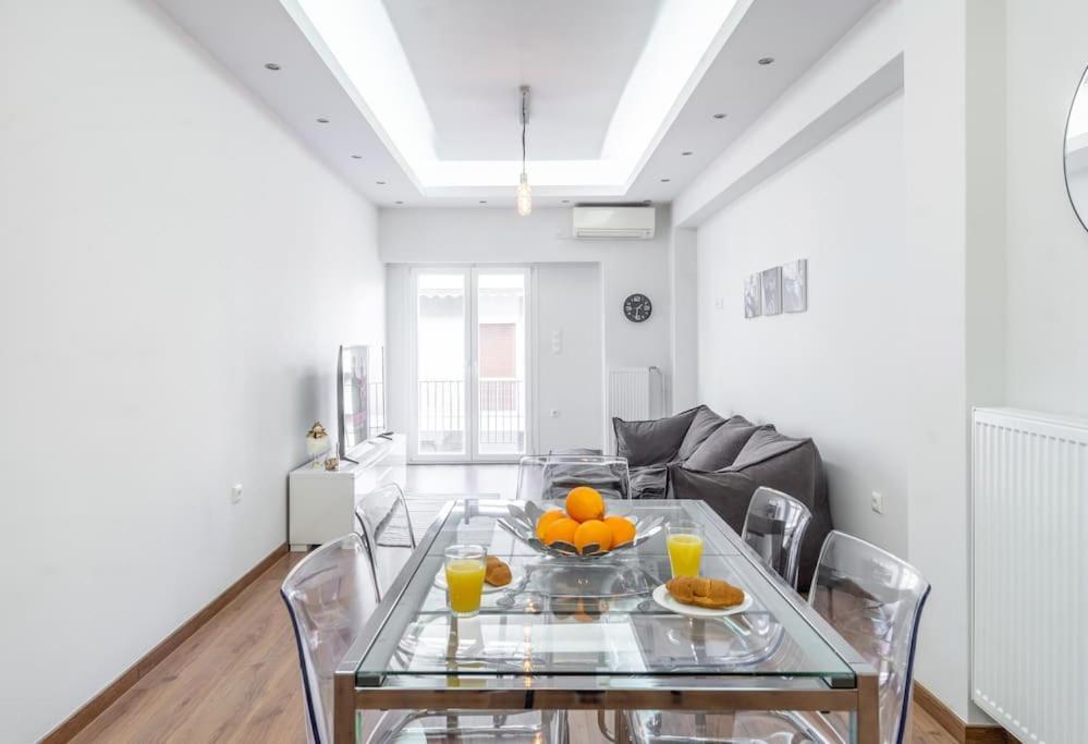 Modernised Athenian Apartment /W 2Br & 2Ba Luaran gambar