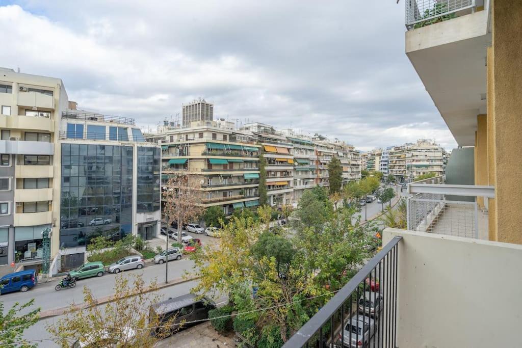 Modernised Athenian Apartment /W 2Br & 2Ba Luaran gambar