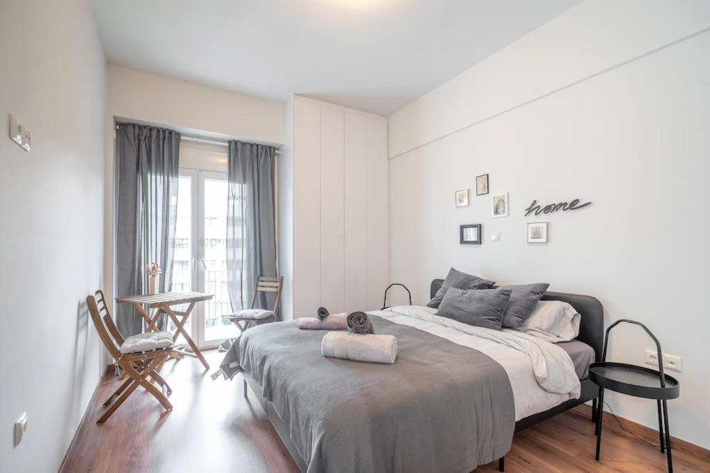 Modernised Athenian Apartment /W 2Br & 2Ba Luaran gambar