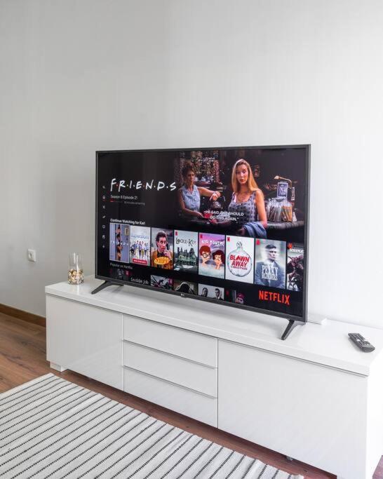 Modernised Athenian Apartment /W 2Br & 2Ba Luaran gambar
