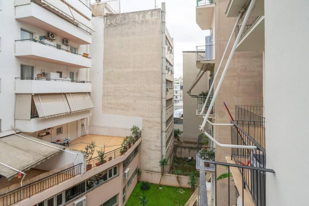 Modernised Athenian Apartment /W 2Br & 2Ba Luaran gambar